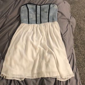 Strapless dress perfect for a country concert.